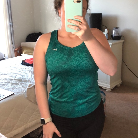 Nike Tops - SOLD - Excellent condition Nike running tank!